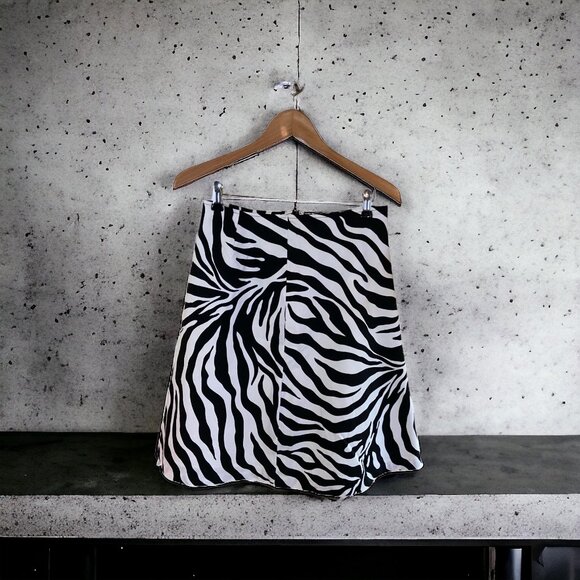 Worthington Zebra Print A-Line Skirt Size 6 Black White Cotton Blend Retro Chic - Picture 2 of 7